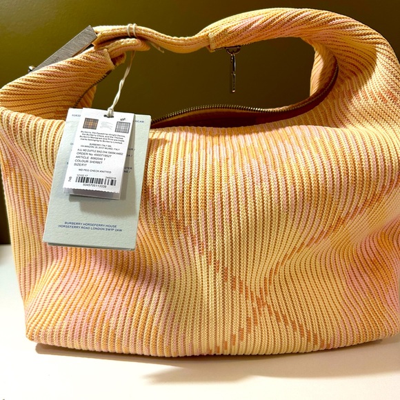 Burberry NWT Pink  Striped Women's Medium  Duffle Bag - Picture 1 of 8